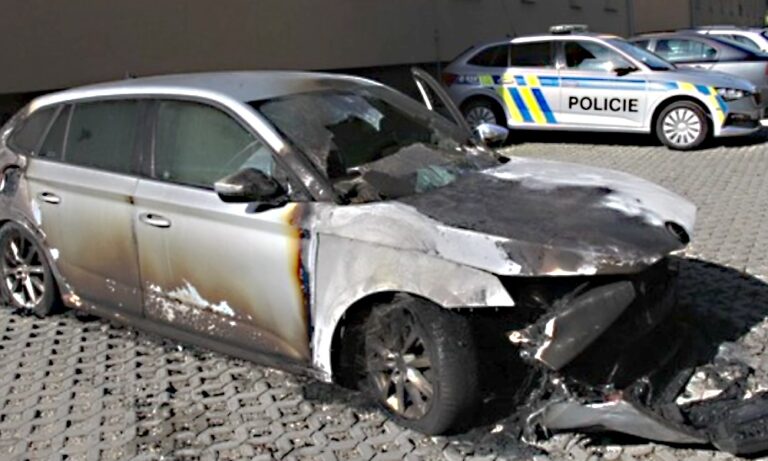 zapalene_auto_ostrava724