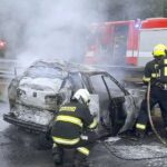 Smrtelná nehoda a požár auta komplikují dopravu na D5 na Rokycansku