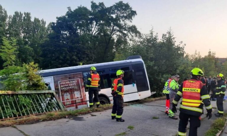 kv_autobus_nehoda