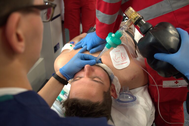 cpr-9180856_1920 (1)