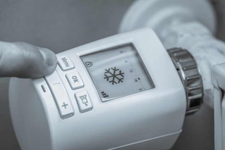 energy-saving-7437546_1920