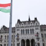ČR chce vstoupit do řízení EK proti Maďarsku kvůli zákonu na ochranu suverenity. USA na to mají záko...