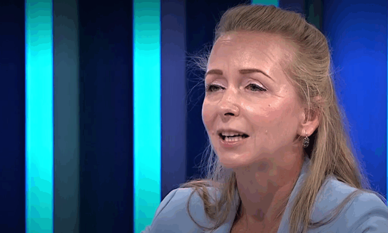 Hrubé chování poslankyně Maříkové z SPD budí pozornost. Výkřiky v debatě a kontroverze kolem kandidátky.