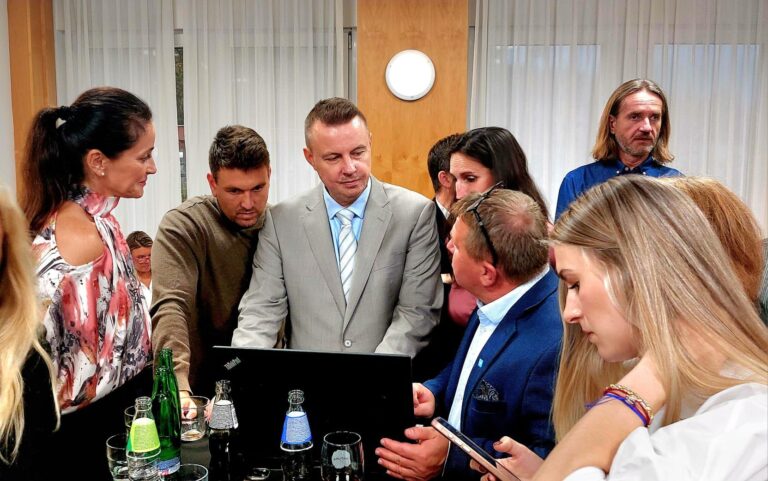 Politický podvod za bílého dne, podfuk SPD a národovecká odplata Trikory, Svobodných a PRO