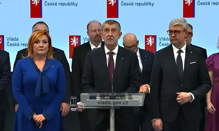 Babišova vláda míří k hlasování o důvěře. Koalice chystá změny od odvodů živnostníků po stavební zákon
