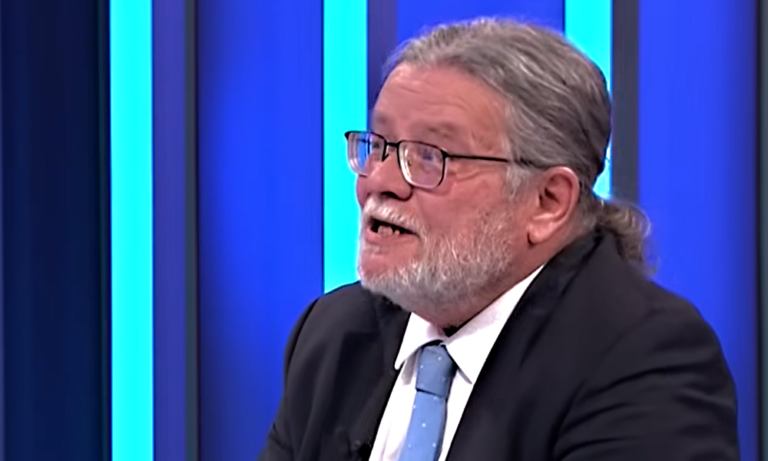 Europoslanec Vondra se choval v nedělní partii Prima news jako křupan z ODS